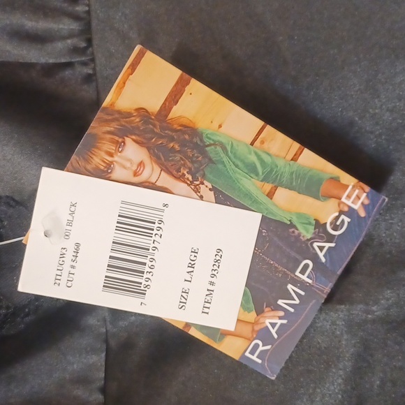 NEW BLACK CAMERSOLE - Picture 5 of 5